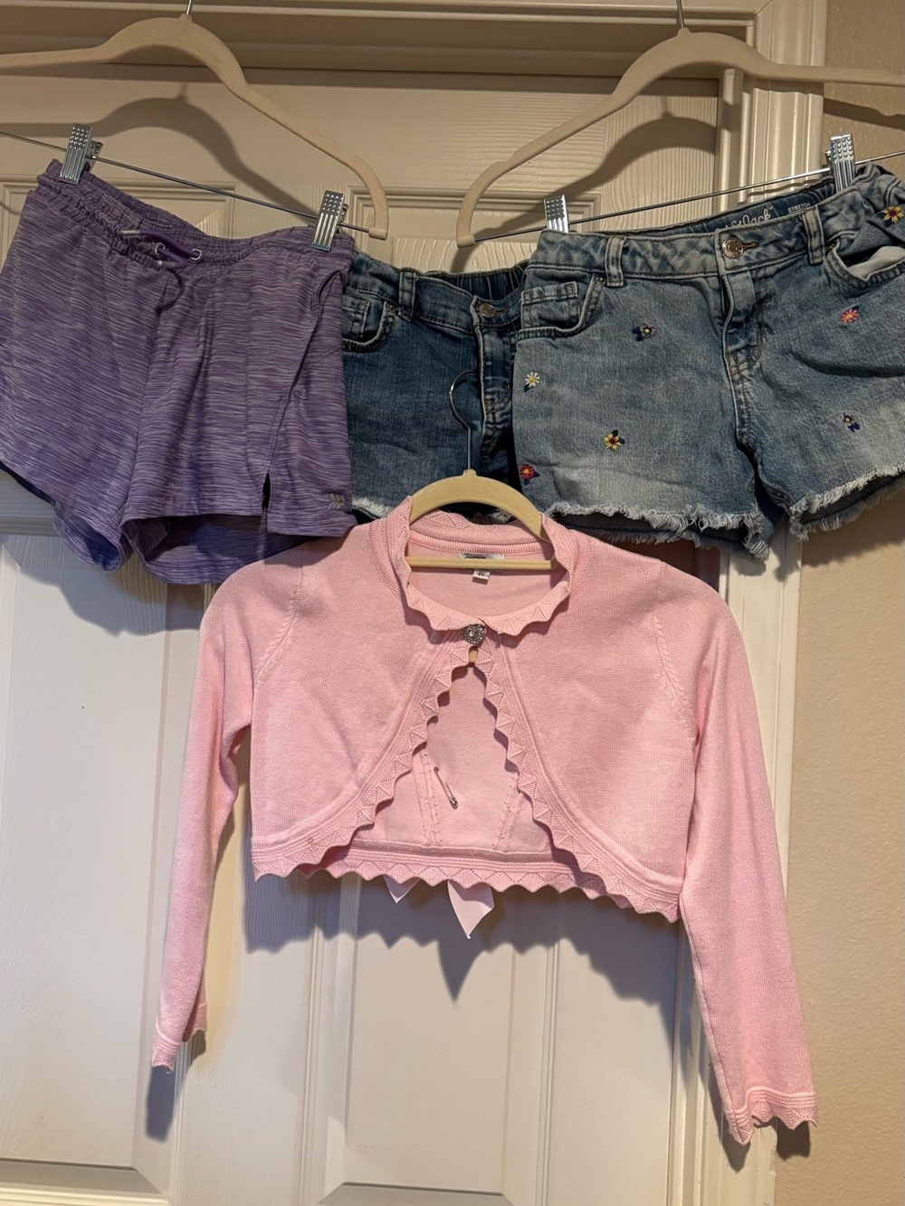 Girls size 83 pairs of shorts, one special event, pink sweater with bow